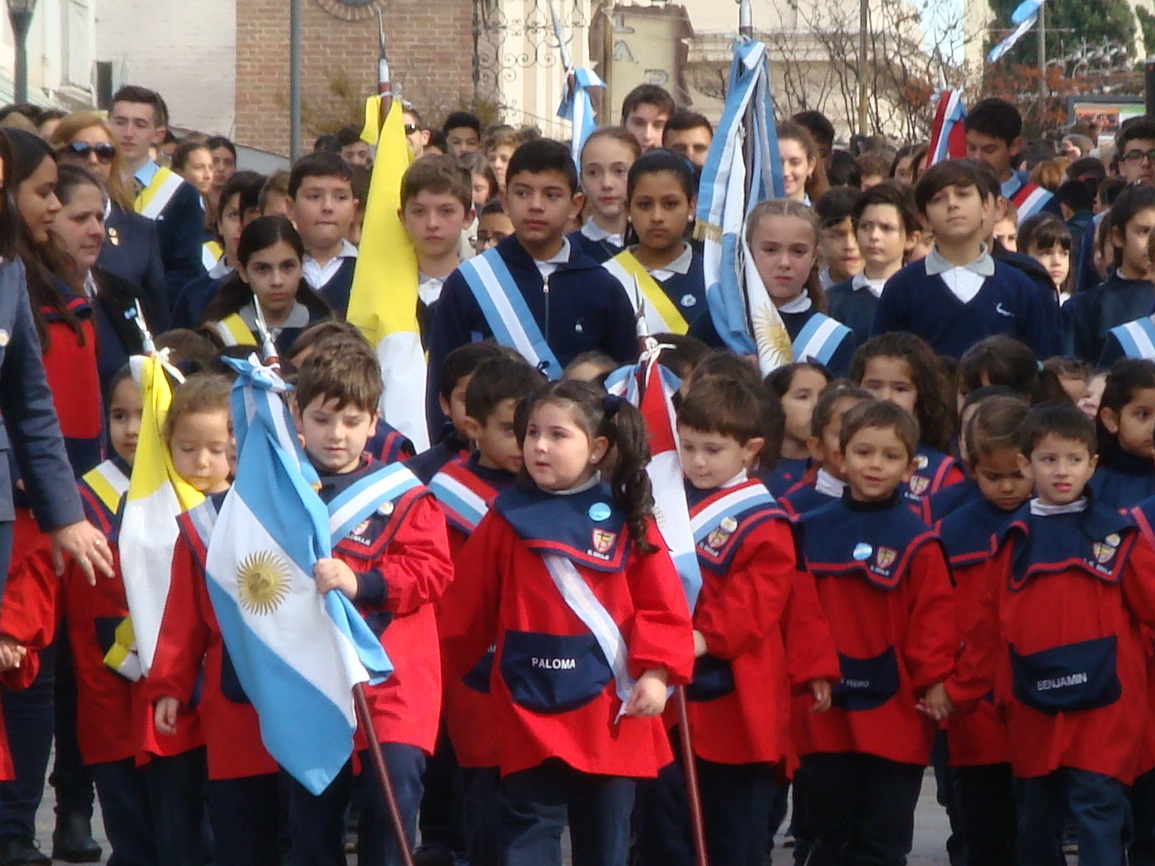 alumnos de la escuela técnica