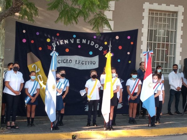 El primario vuelve a clases